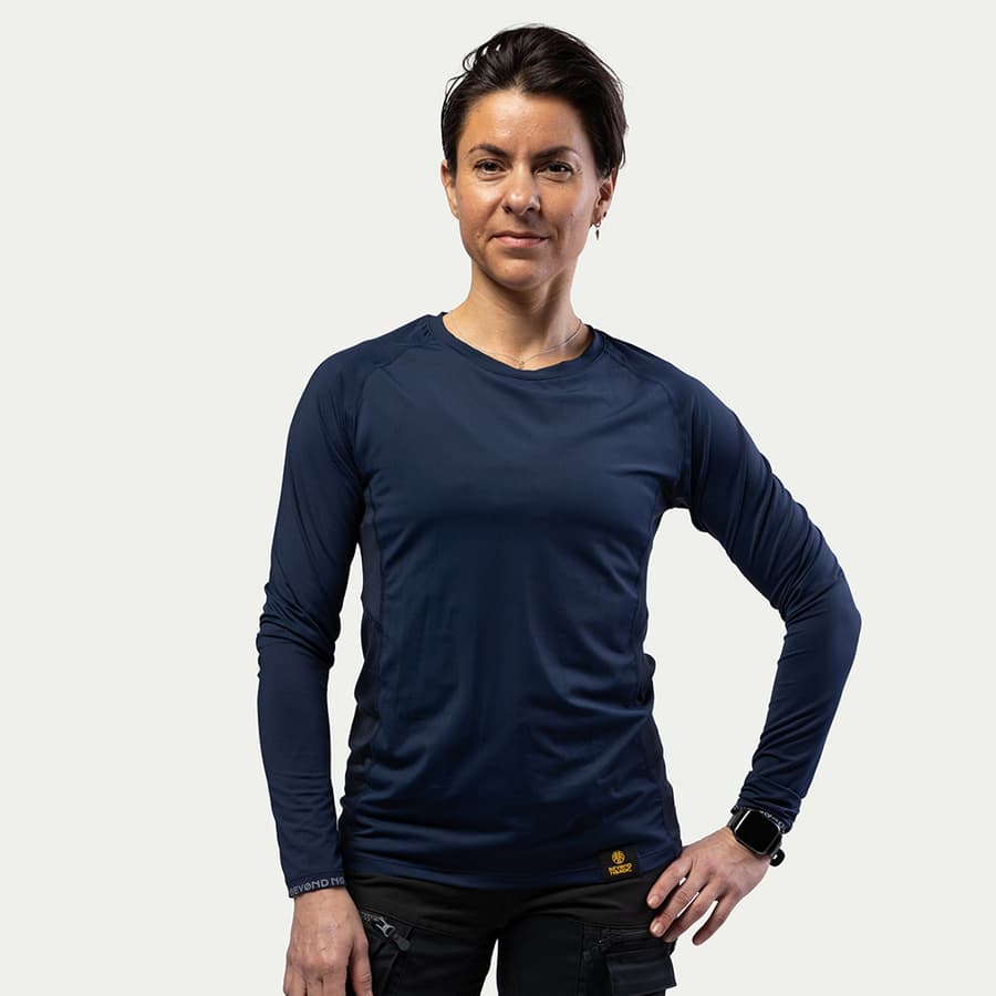 104_90b34b740f-bn214-w-navy-7-square