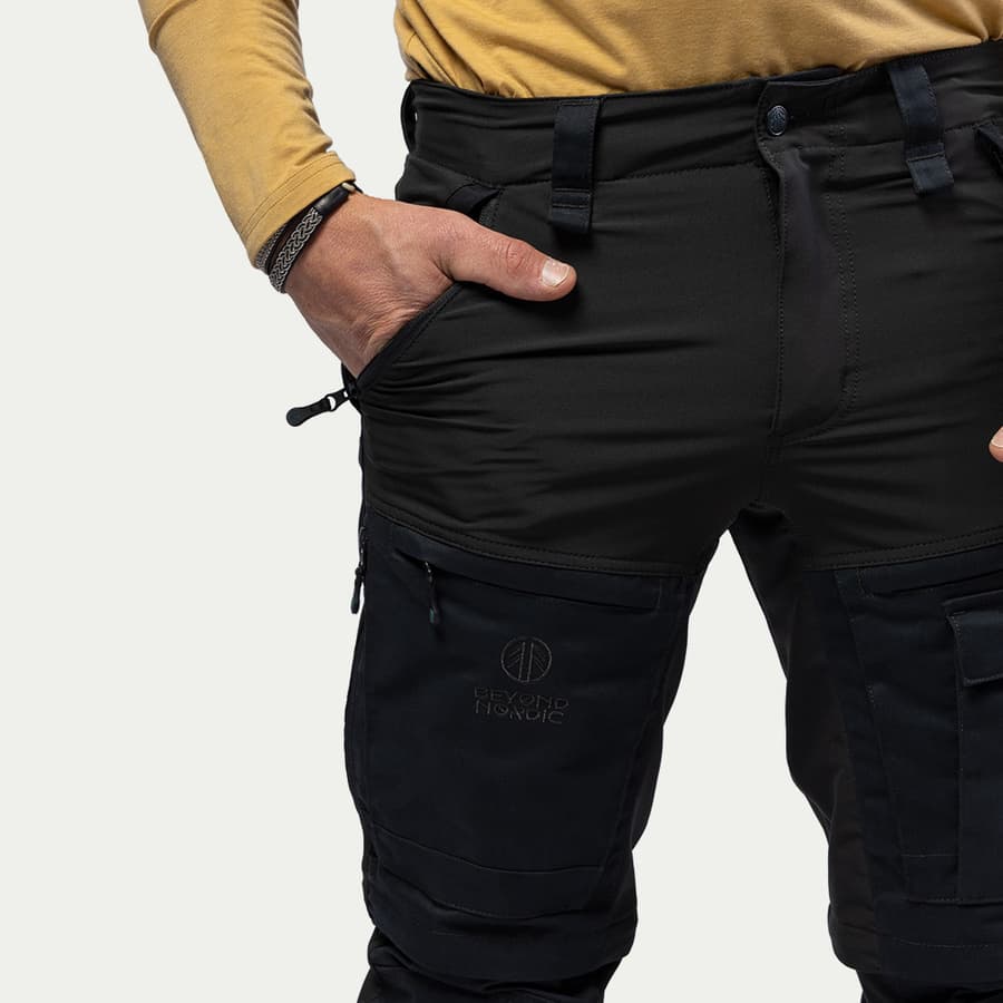 111_b2b503cb00-bn002v2-m-black-03-square