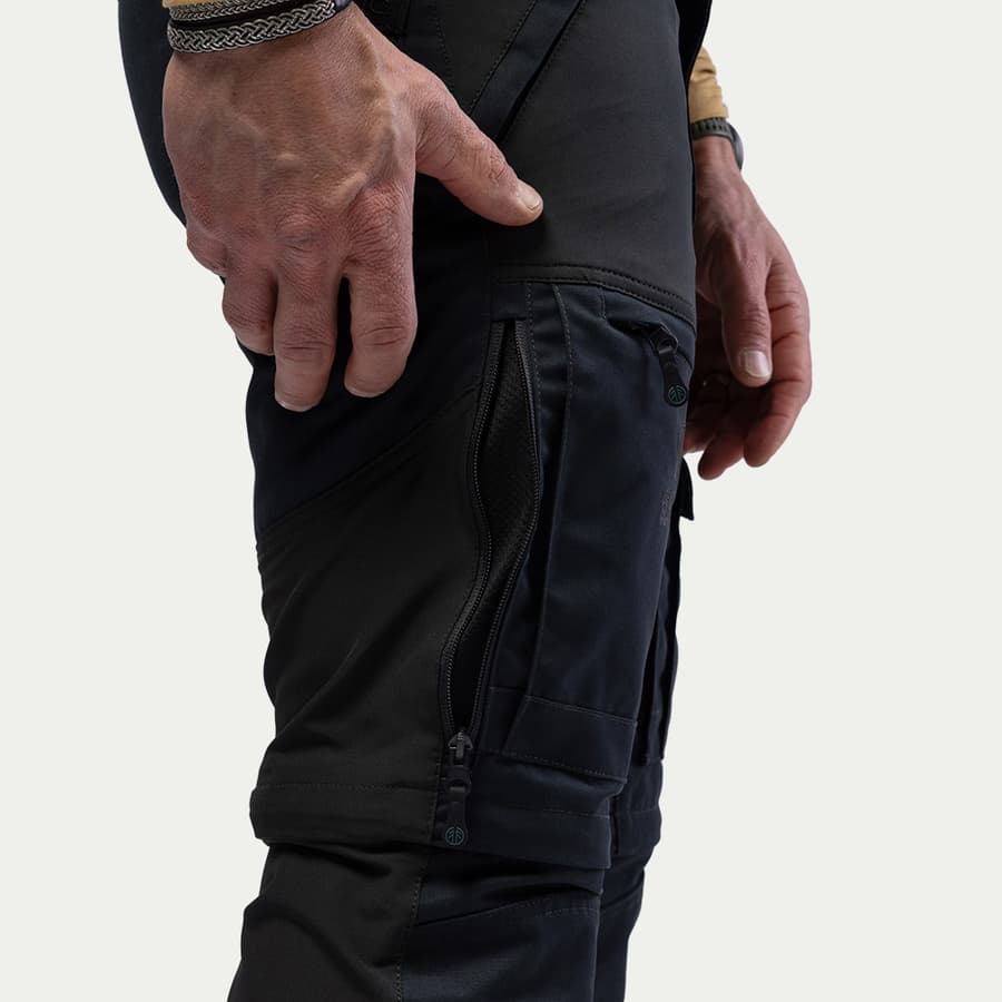 111_f4c5ff1432-bn002v2-m-black-02-square