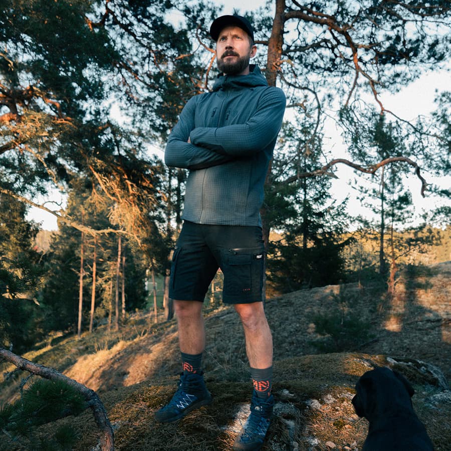 117_f2b52bbdba-bn010-m-off-square