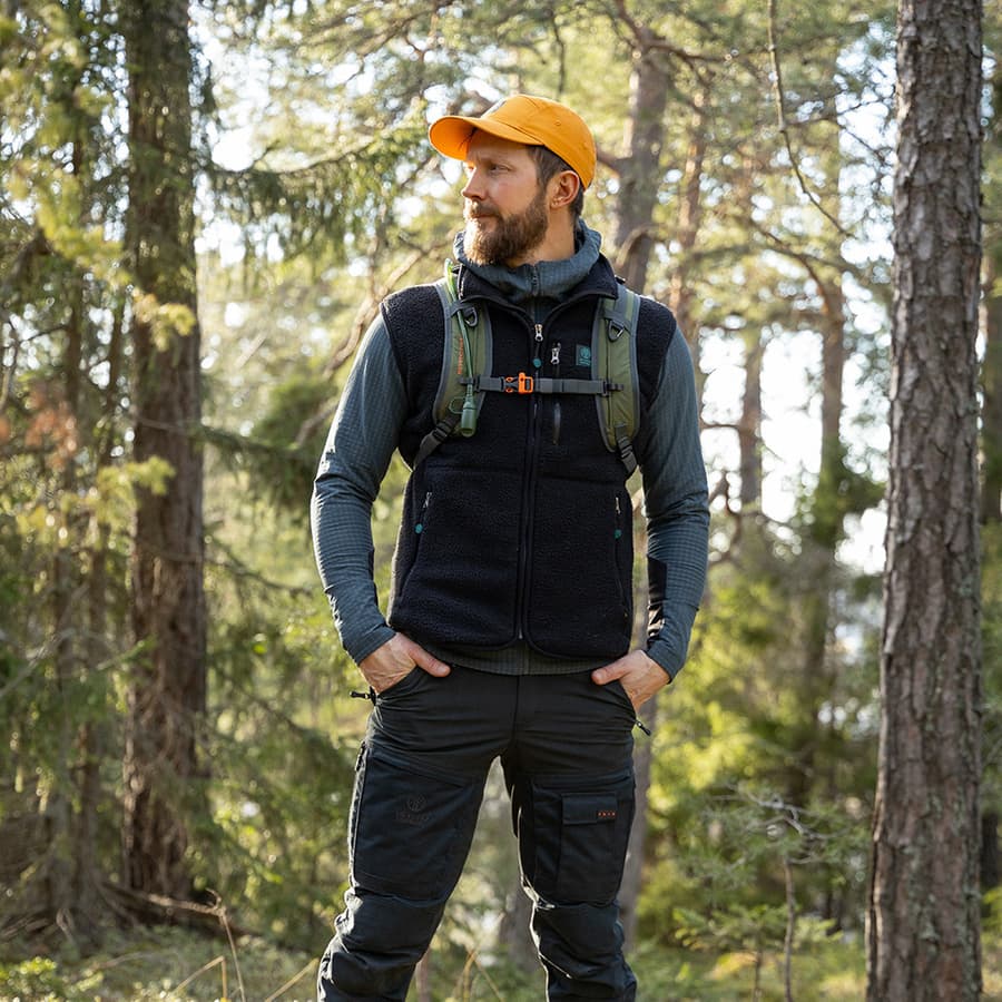 136_14e9f794ae-bn309-m-black-square